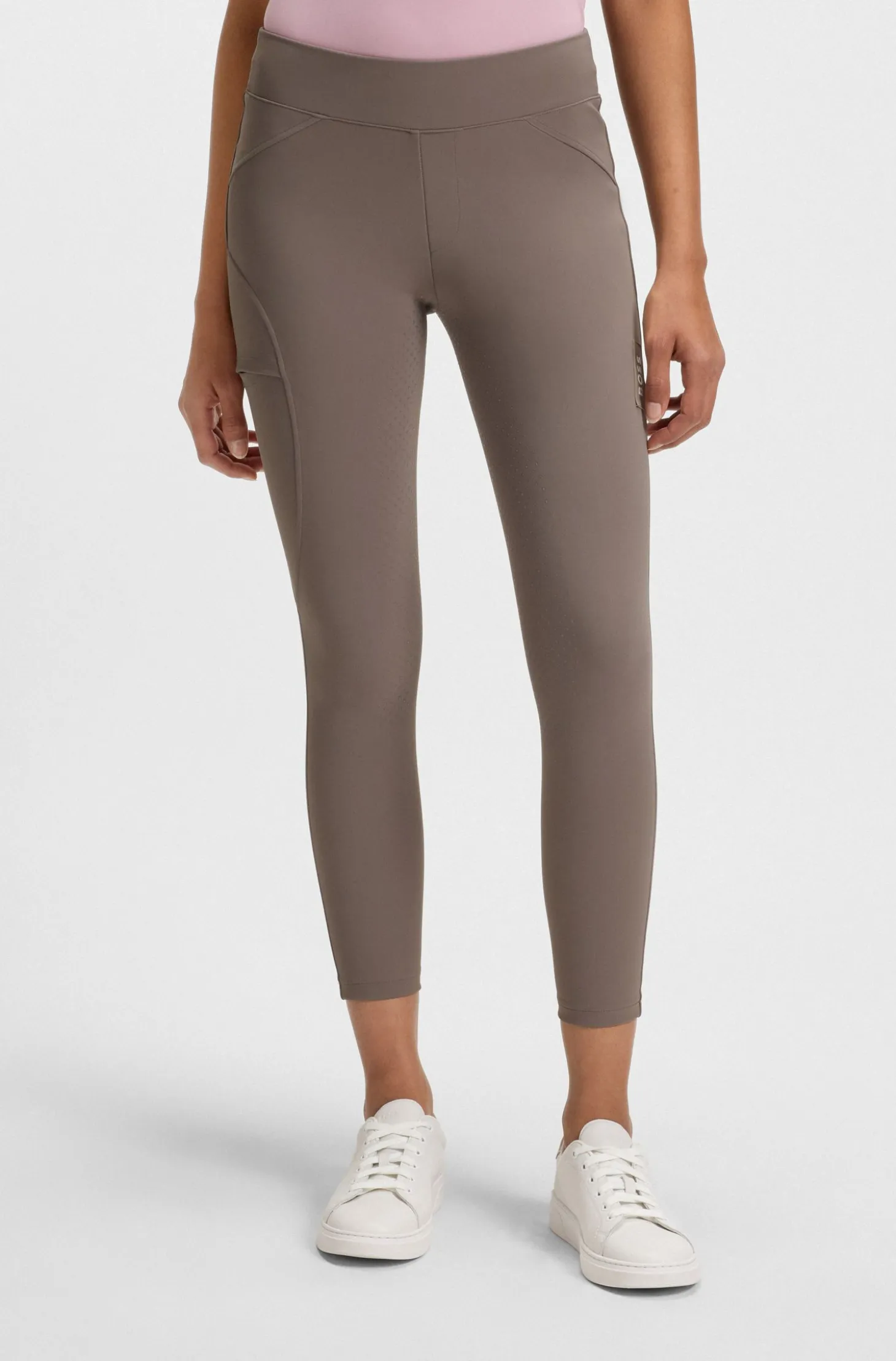 Equestrian hybrid breeches with silicone grips
