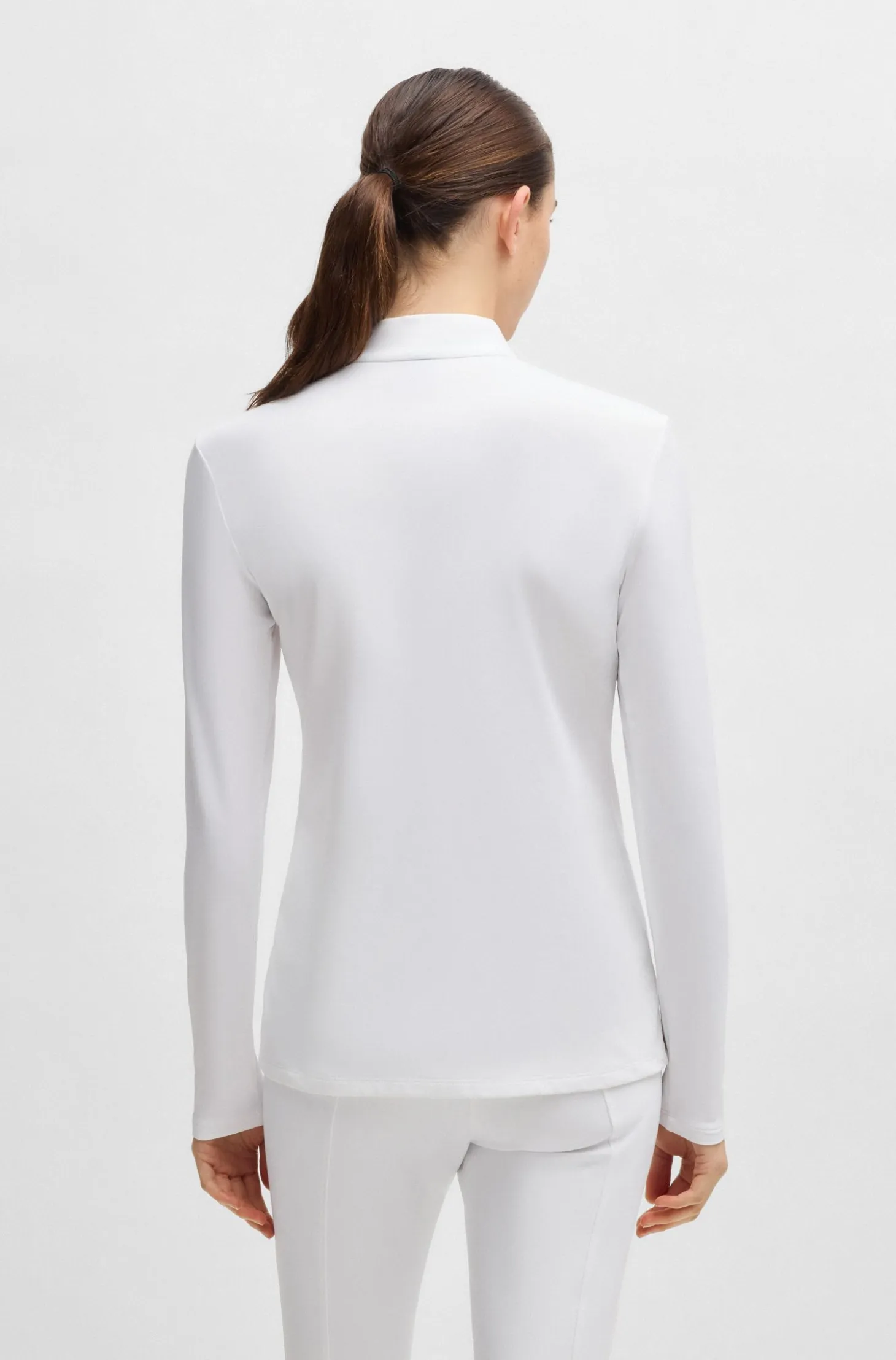 Equestrian slim-fit training shirt in super-stretch fabric