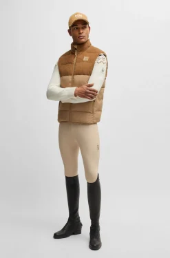 Equestrian troyer sweater with knitted pattern