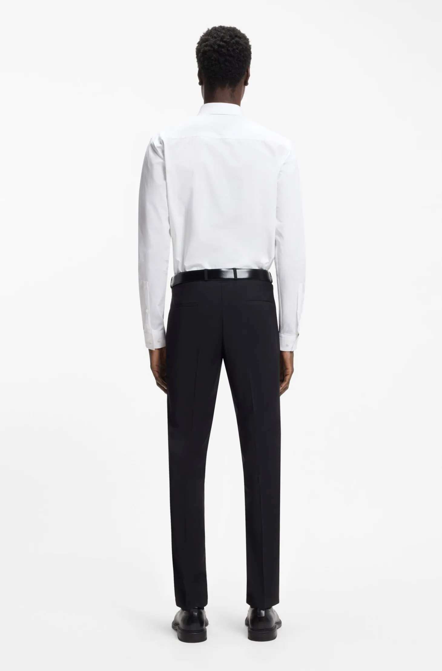 Extra-slim-fit shirt in cotton poplin with spread collar