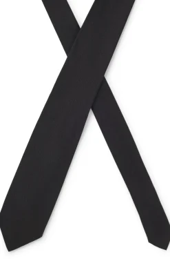 Formal tie in silk jacquard