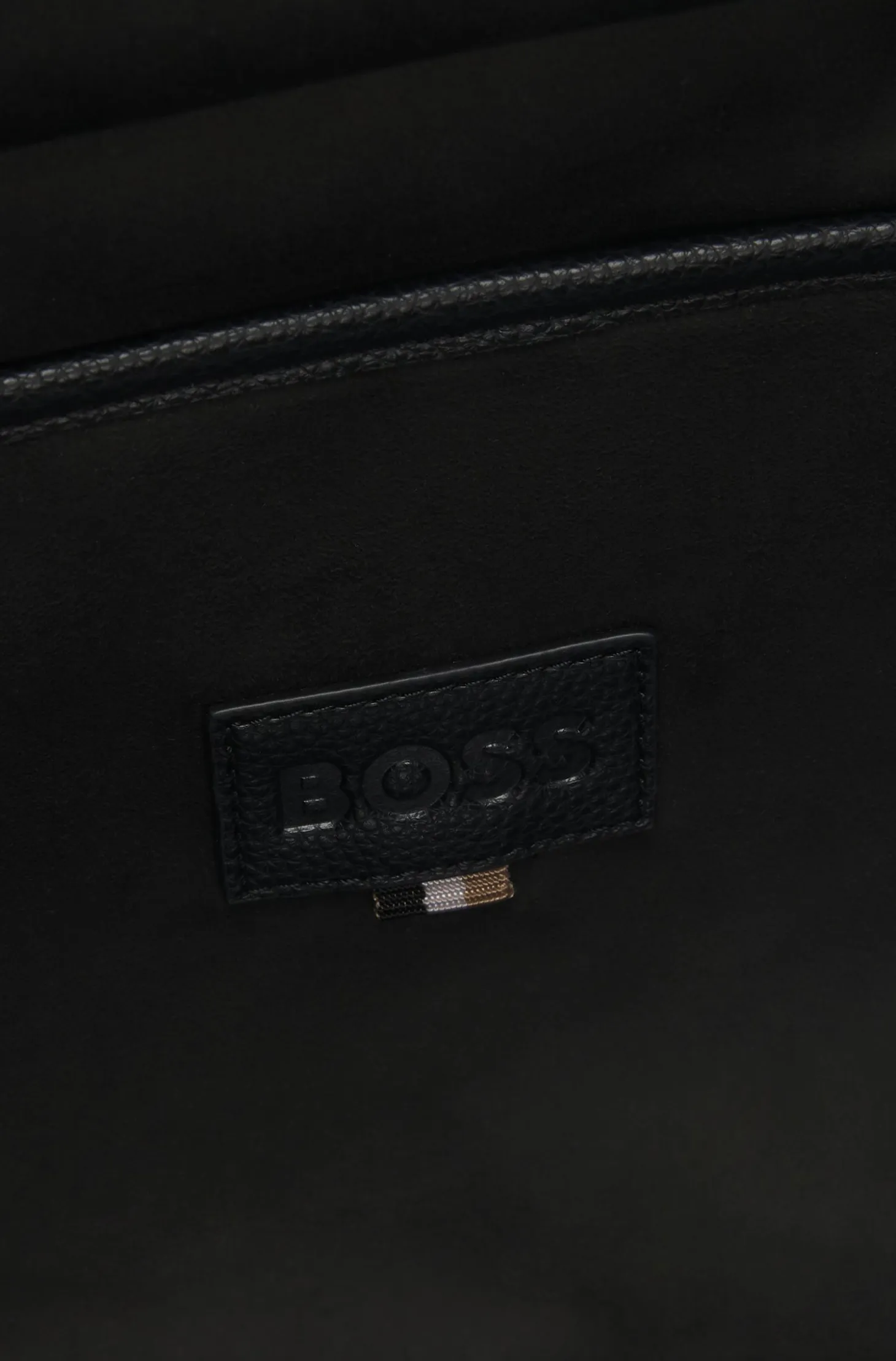 Grained tote bag with Double B monogram