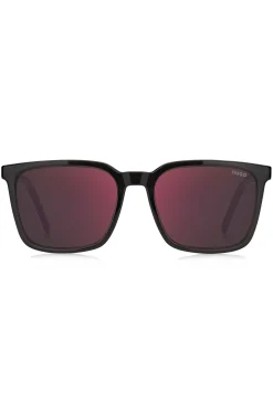 Grey sunglasses with textured temples