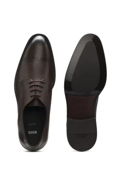 Italian-made Derby shoes in leather with cap toe