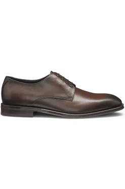 Italian-made Derby shoes in leather