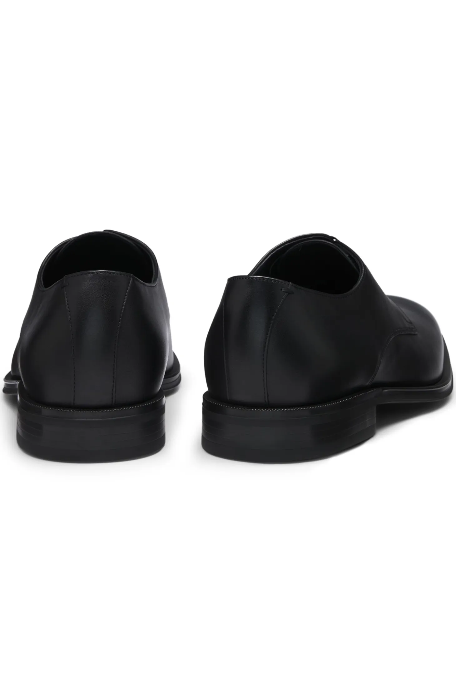Italian-made Derby shoes in leather