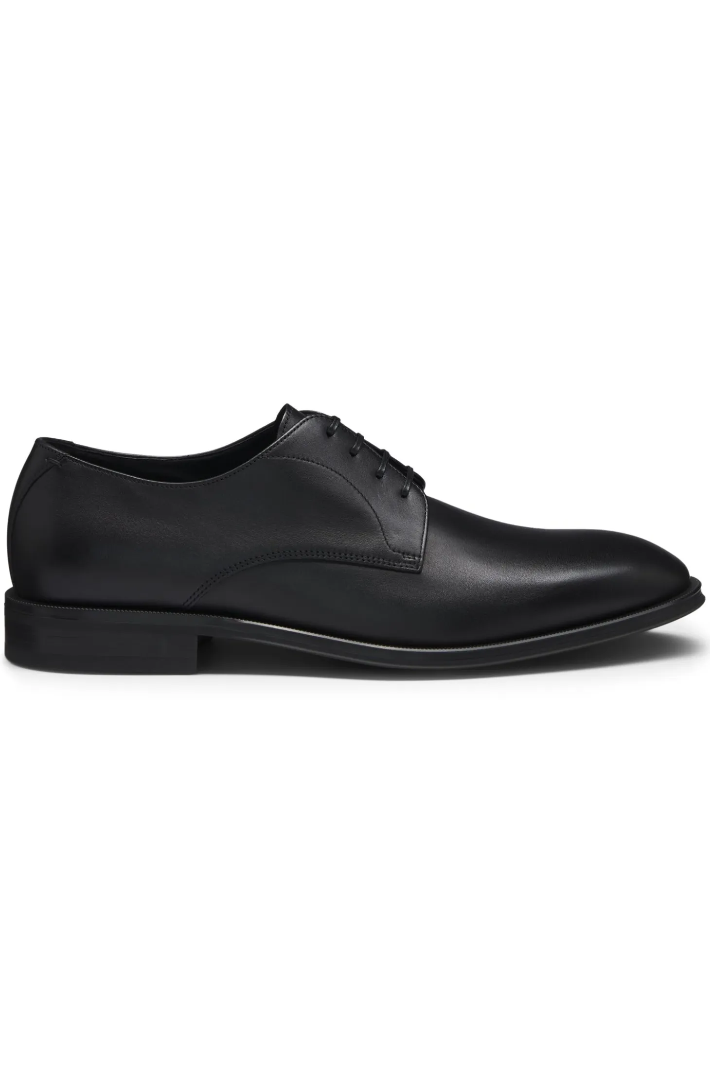 Italian-made Derby shoes in leather