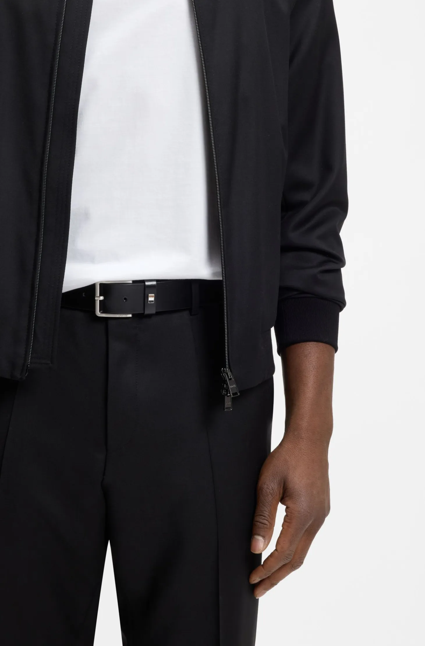 Italian-made leather belt with signature-stripe trim