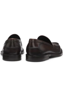 Italian-made loafers in soft leather