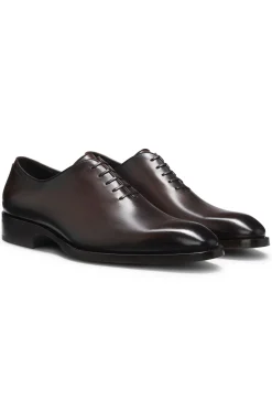Italian-made Oxford shoes in burnished leather