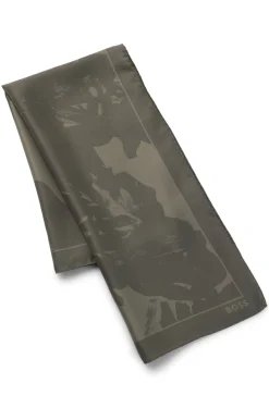 Italian-made scarf in printed silk twill