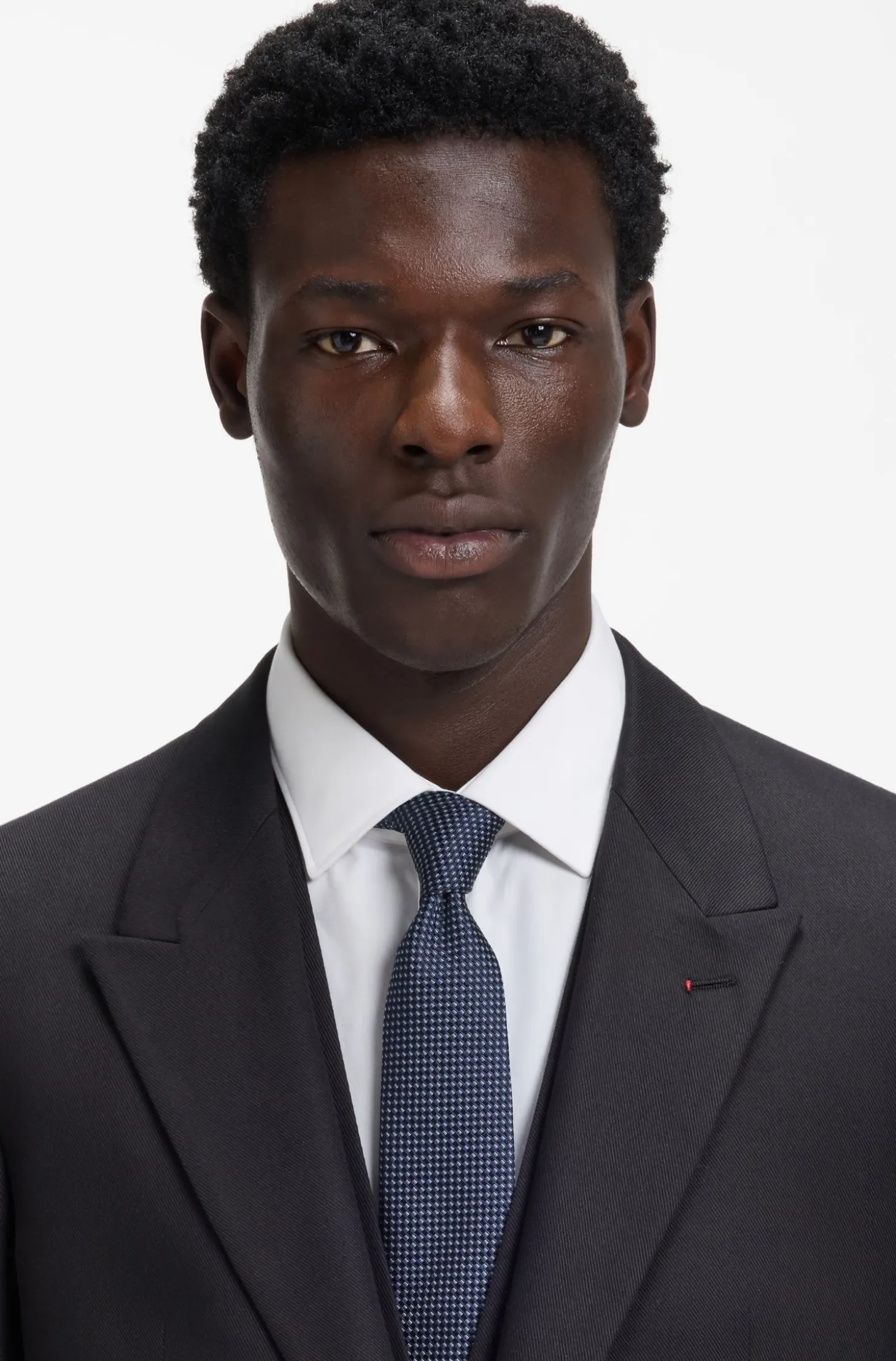 Jacquard-patterned tie in silk