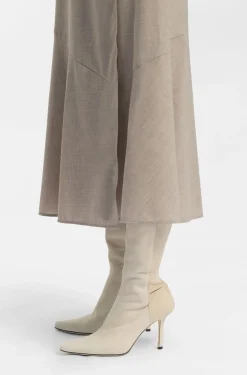 Knee boots in suede and leather