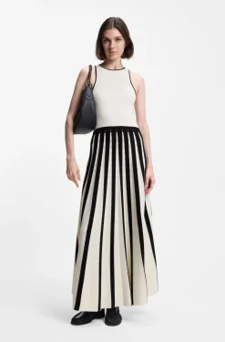 Knitted dress with two-tone pleated skirt
