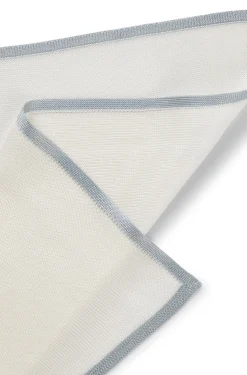 Knitted pocket square in Italian-made silk