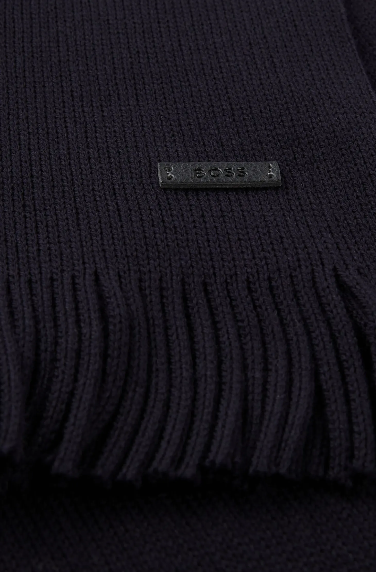 Knitted scarf in virgin wool with logo detail