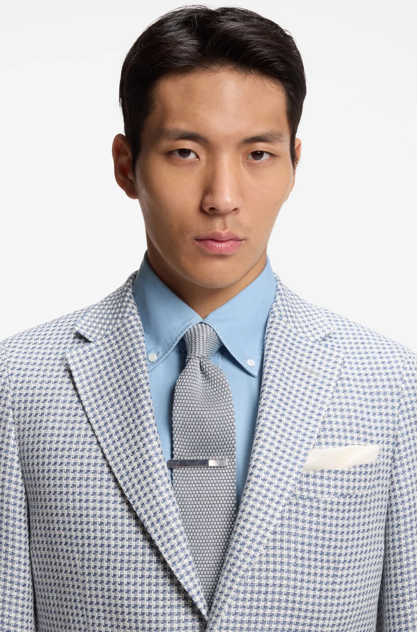 Knitted tie in silk