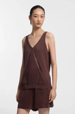 Knitted top with mixed structures