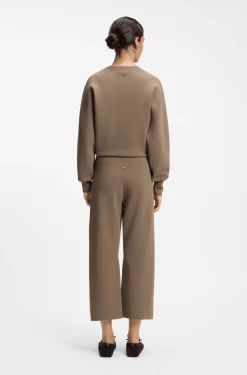 Knitted trousers in stretch fabric