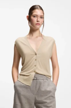 Knitted waistcoat with merino wool