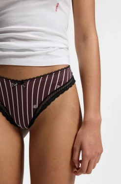 Lace-trim thong in stretch microfibre