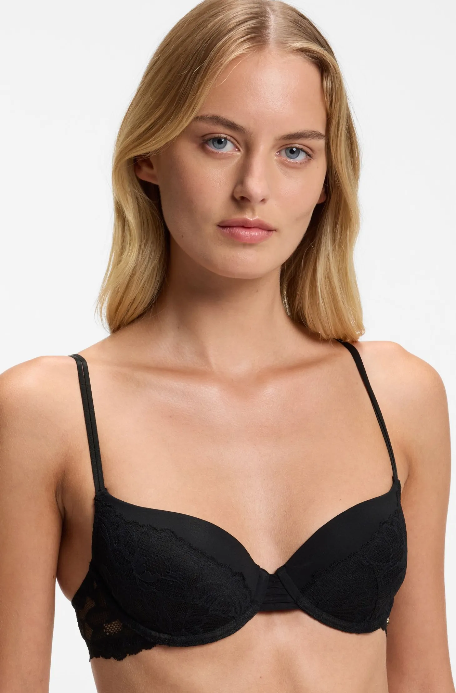 Lace underwire bra with double straps