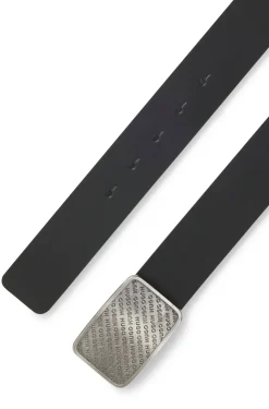 Leather belt with repeat-logo plaque buckle