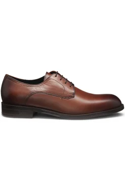 Leather Derby shoes with stitching details