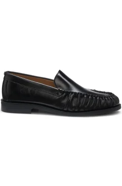 Leather loafer with ruched detailing