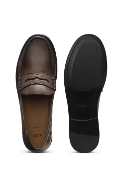 Leather moccasins with penny trim