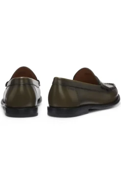 Leather moccasins with penny trim