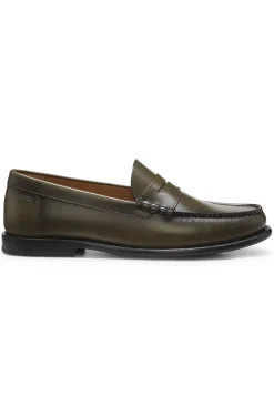 Leather moccasins with penny trim