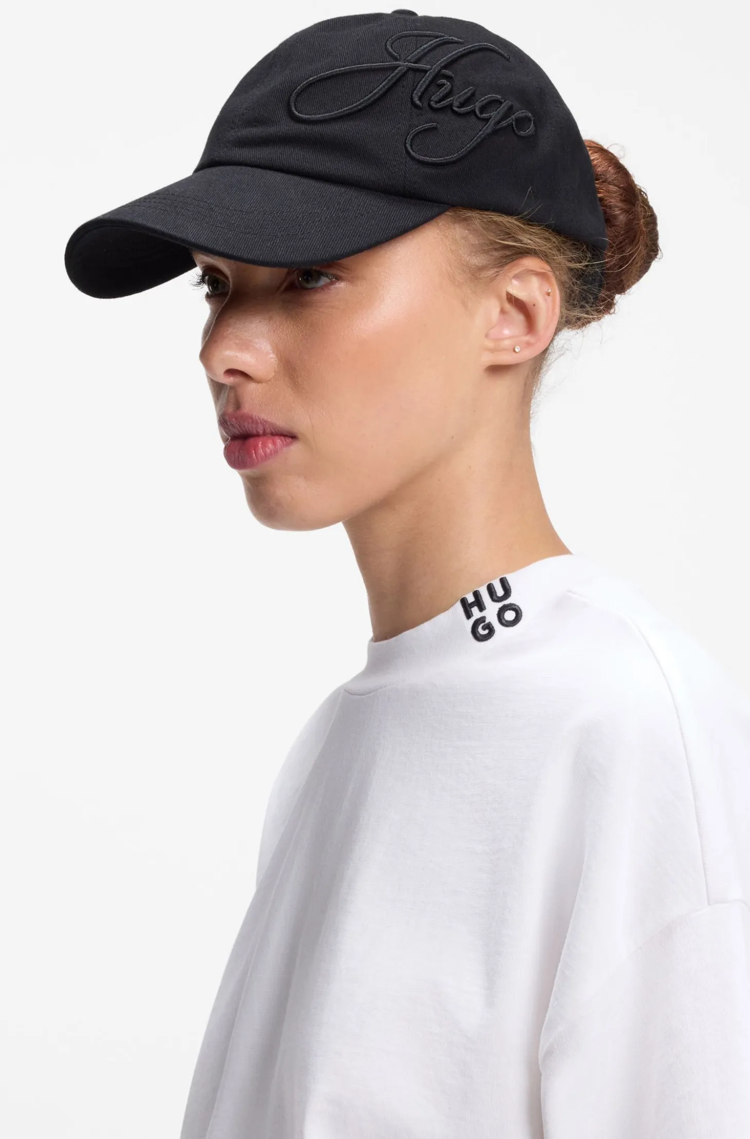 Logo-embroidered cap in cotton twill