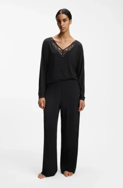 Long-sleeved pyjama top with lace neckline
