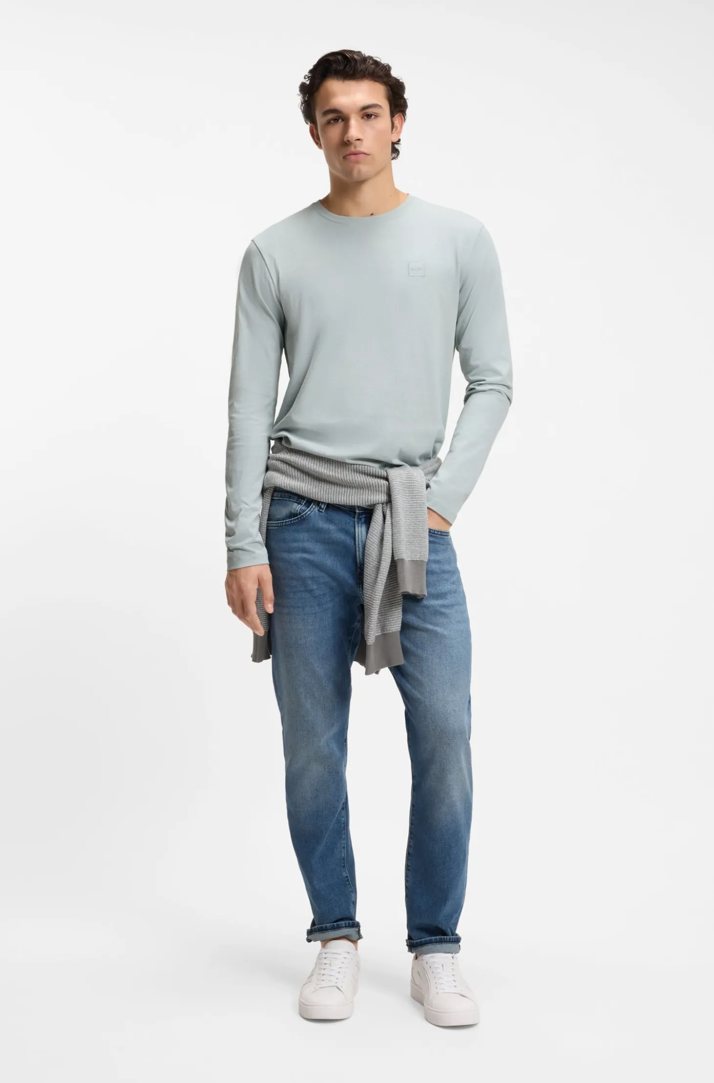 Long-sleeved T-shirt in cotton with logo patch