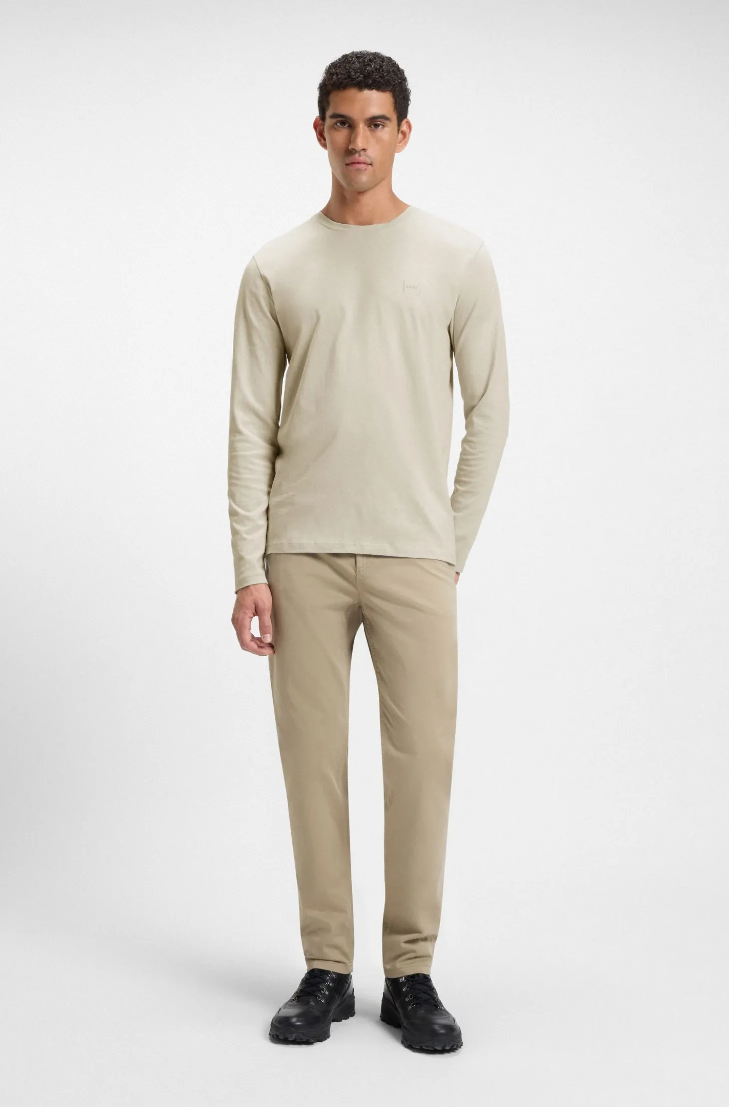 Long-sleeved T-shirt in cotton with logo patch