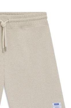 Loose-fit shorts in a waffle-structured cotton blend
