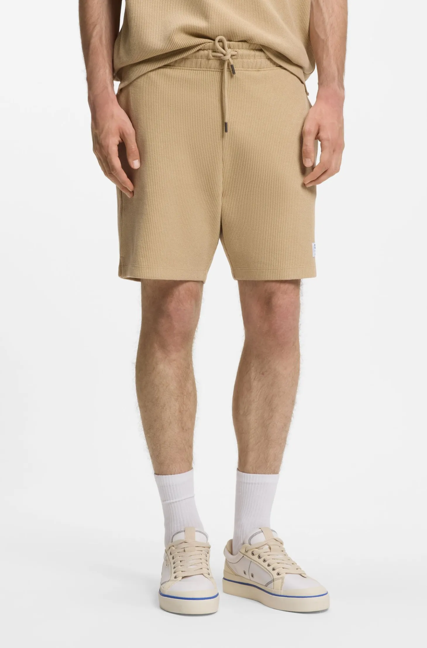 Loose-fit shorts in a waffle-structured cotton blend
