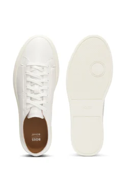 Low-top trainers in leather with embossed logo