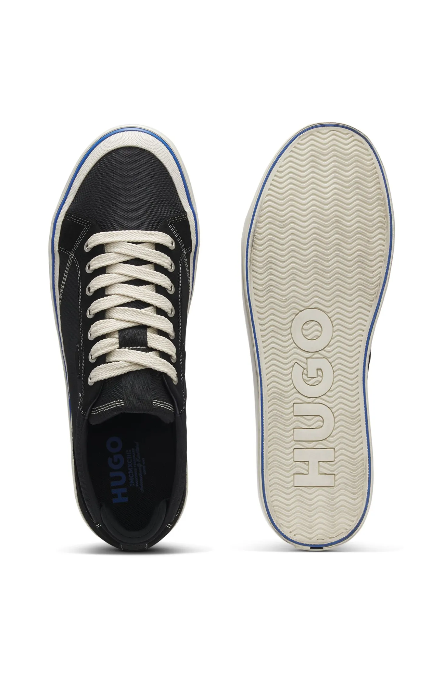Low-top trainers with blue-line outsole
