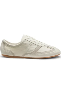 Low-top trainers with leather and suede