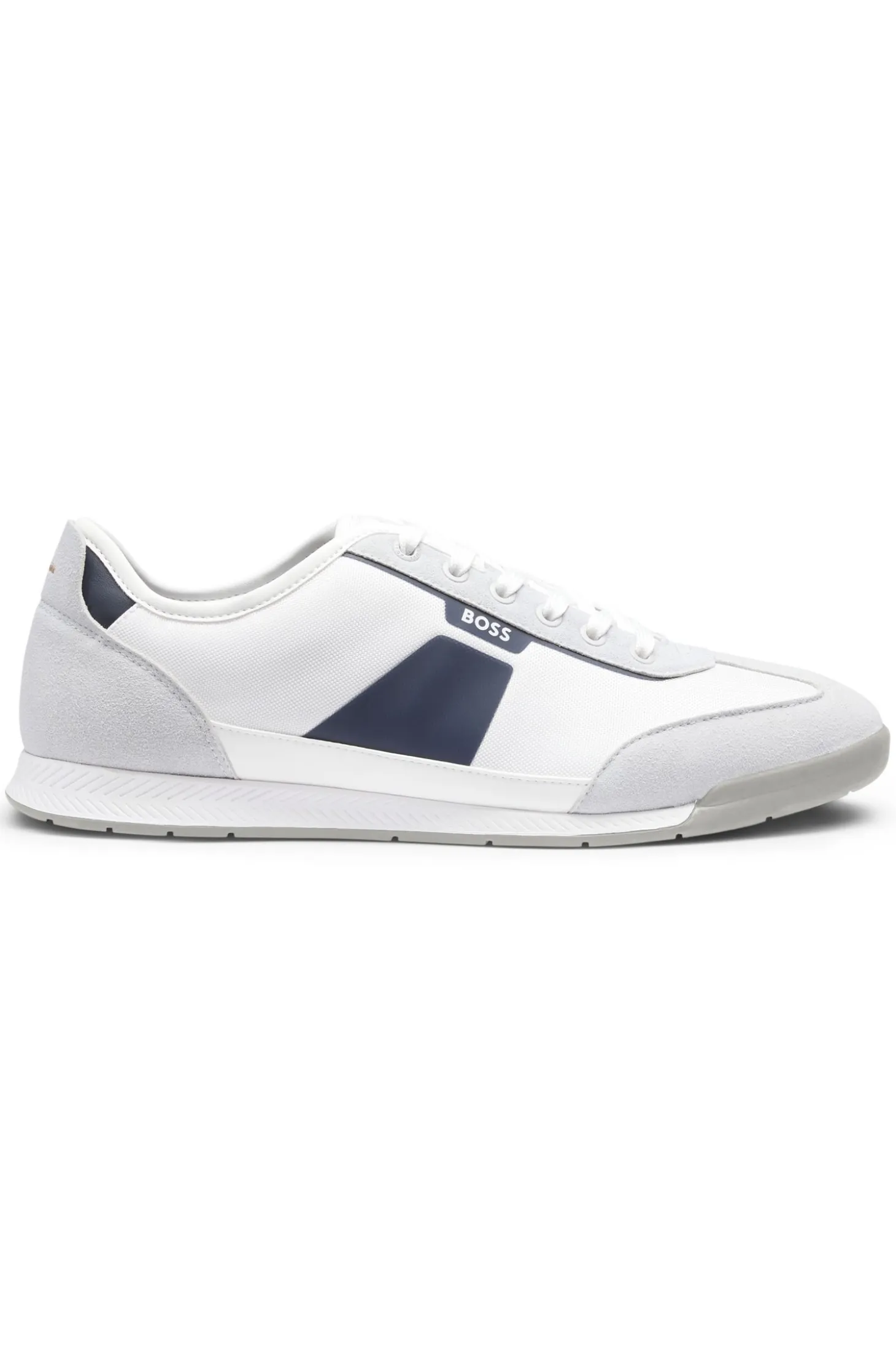 Low-top trainers with structured trims