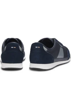 Low-top trainers with structured trims