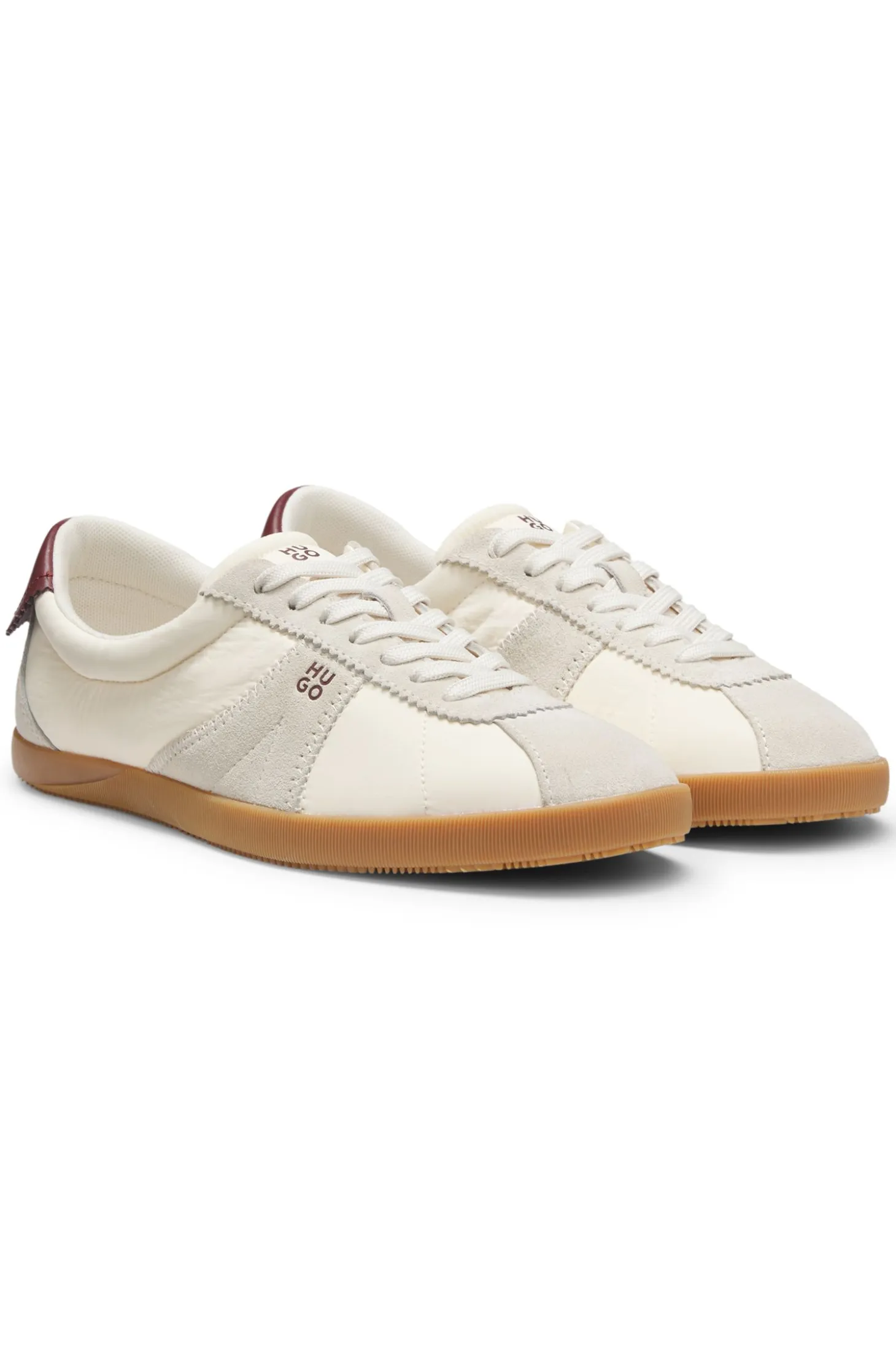 Low-top trainers with suede trims