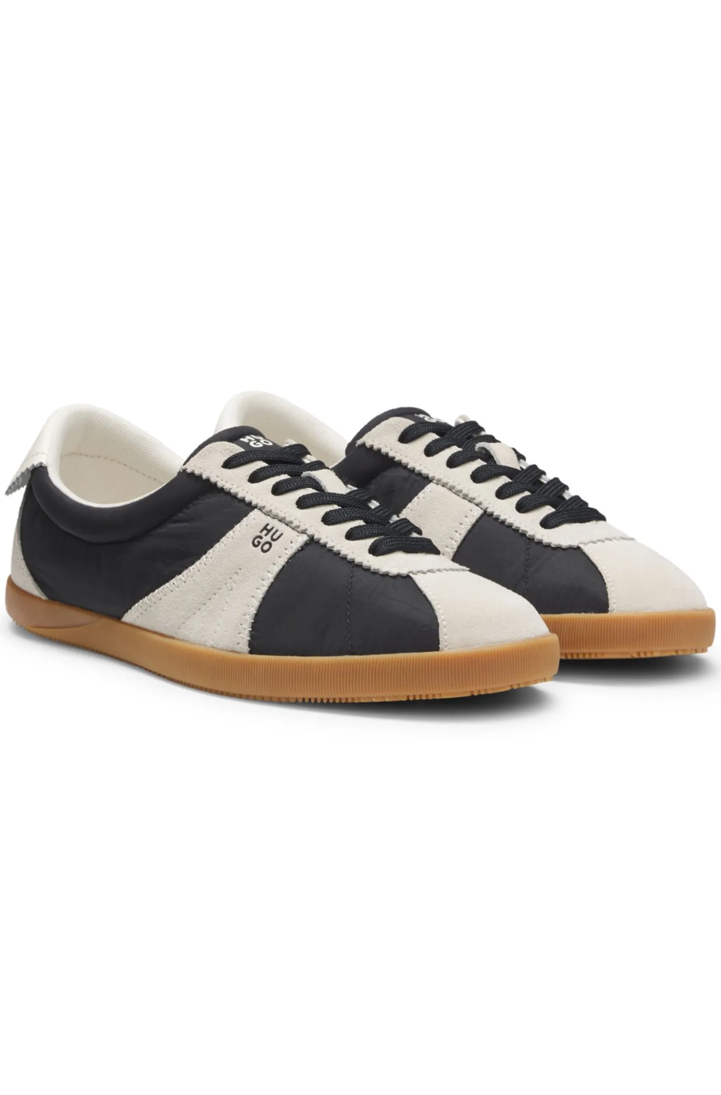 Low-top trainers with suede trims