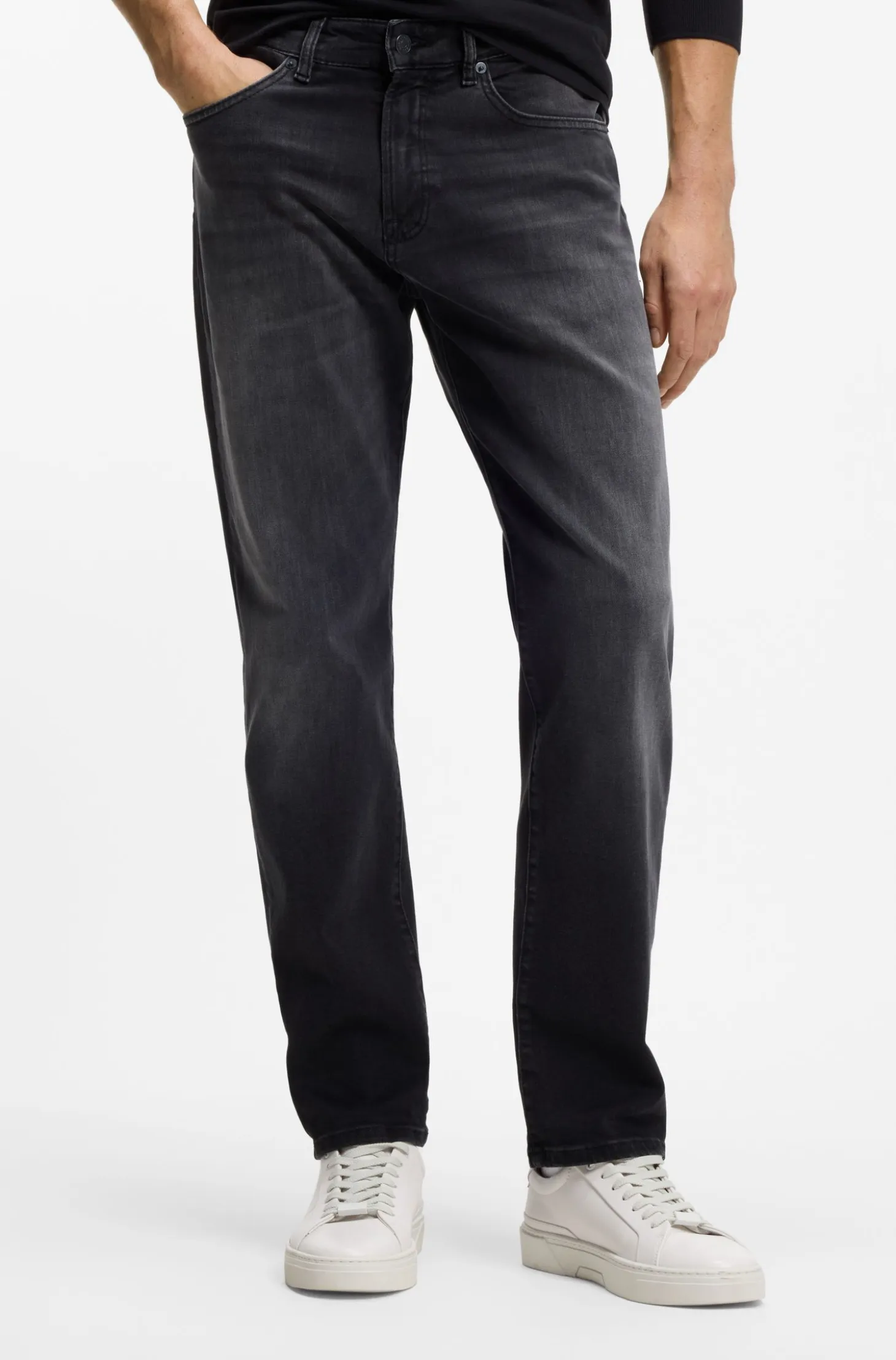 Maine regular-fit jeans in black super-stretch denim