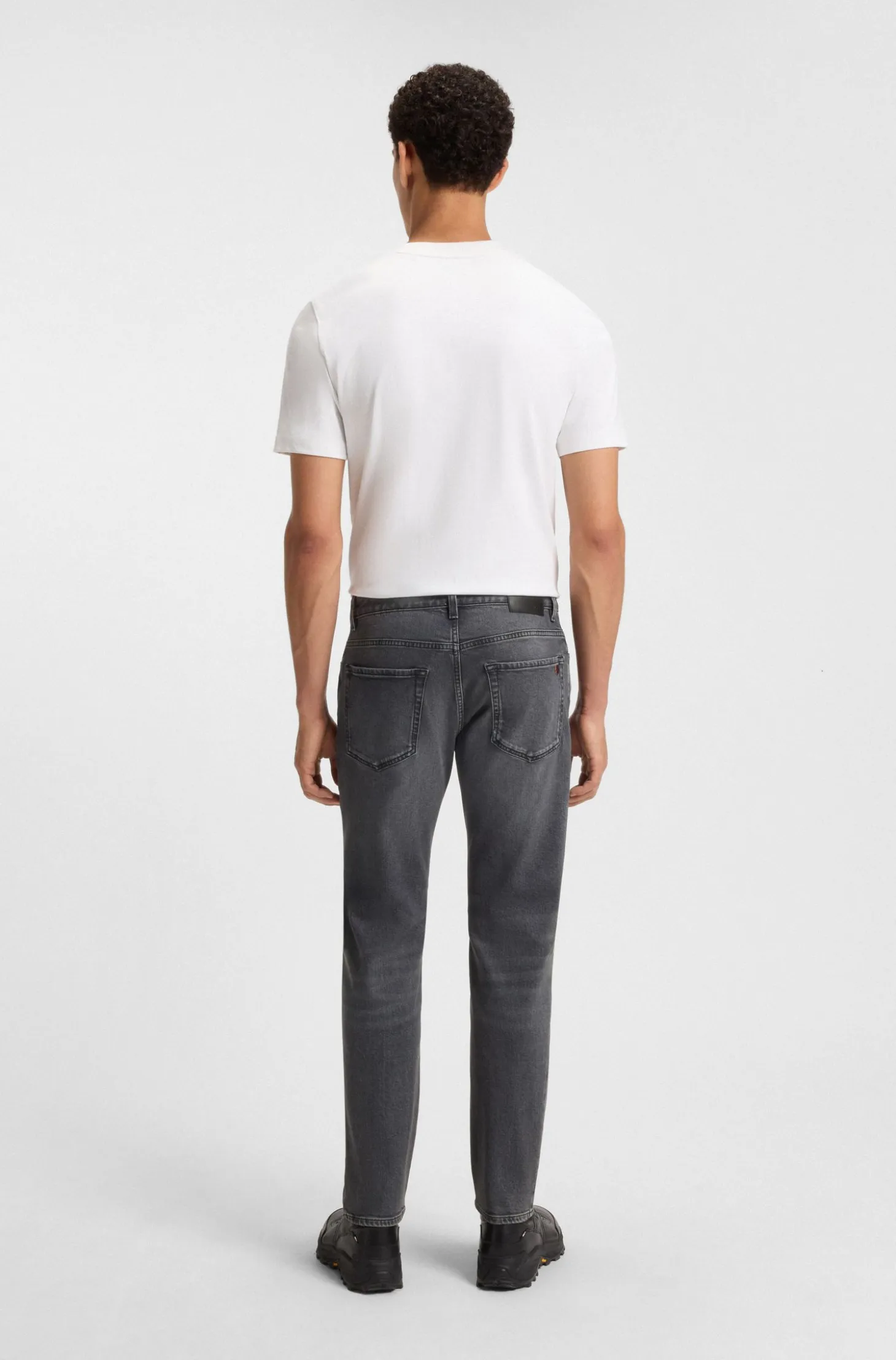 Maine regular-fit jeans in grey comfort-stretch denim