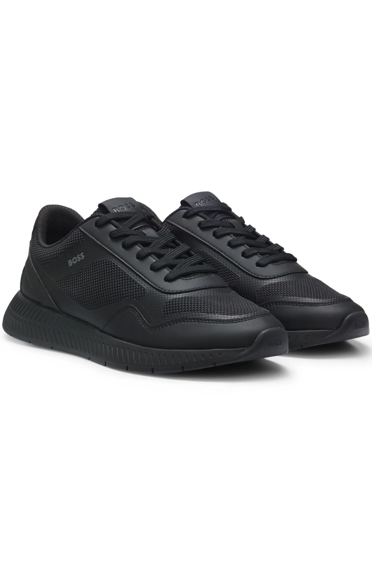 Mesh trainers with ribbed sole
