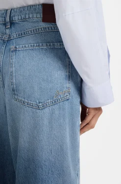 Mid-rise cropped jeans in relaxed fit