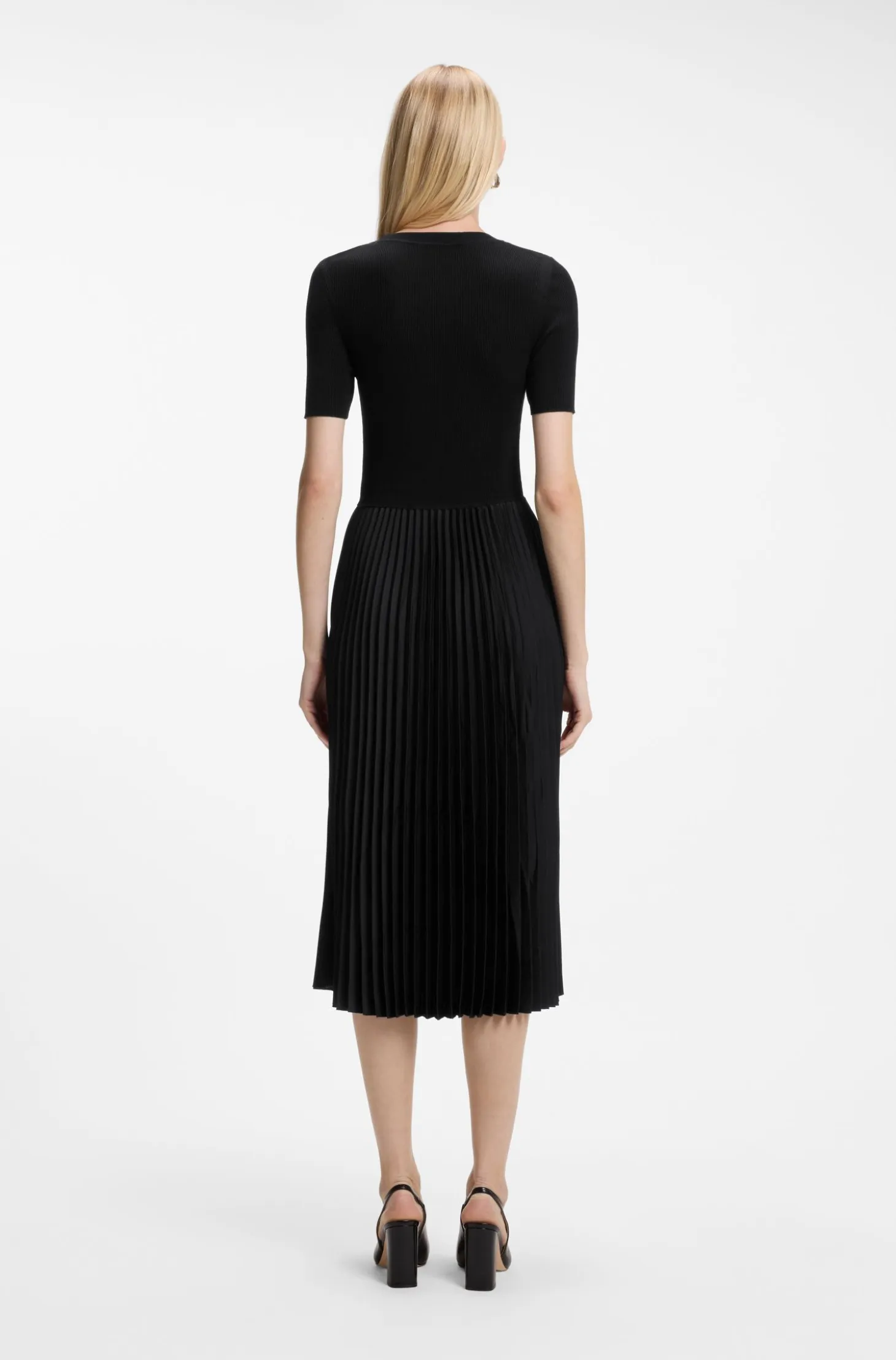 Mixed-material dress with plissé skirt